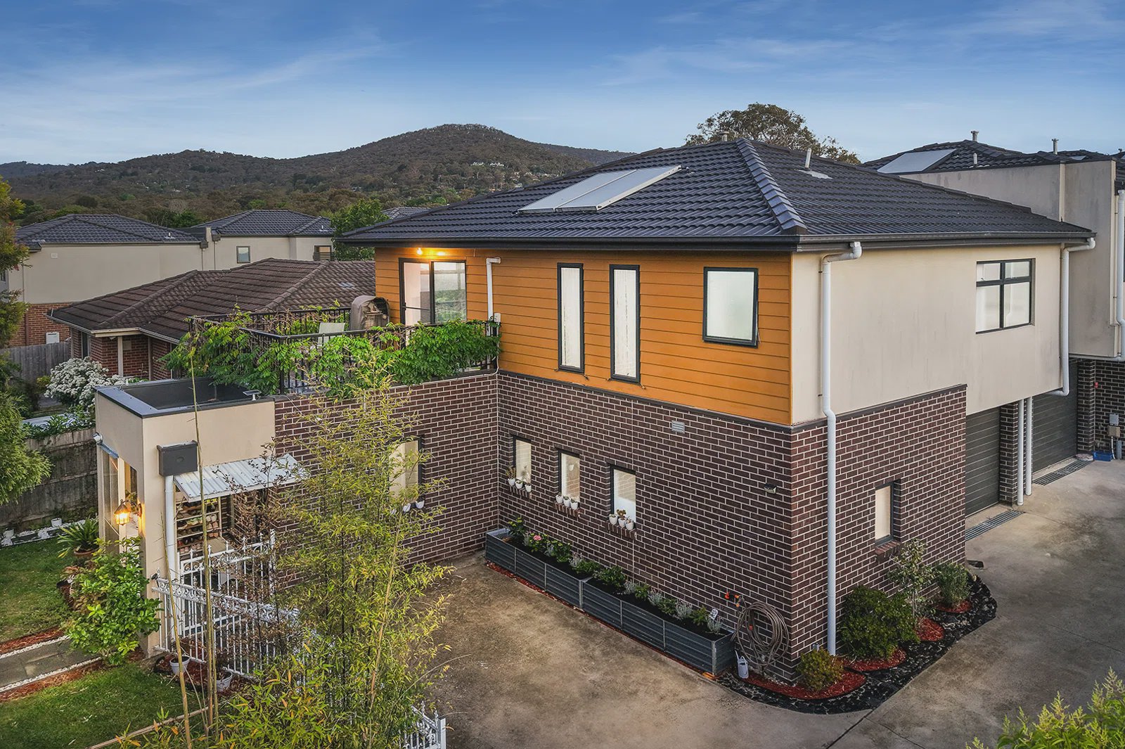 Modern Townhouse in Prime Boronia Location!